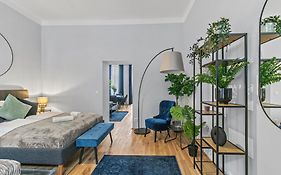 Balcony Apartment, 4 Min To U3 Zipperer Strasse
