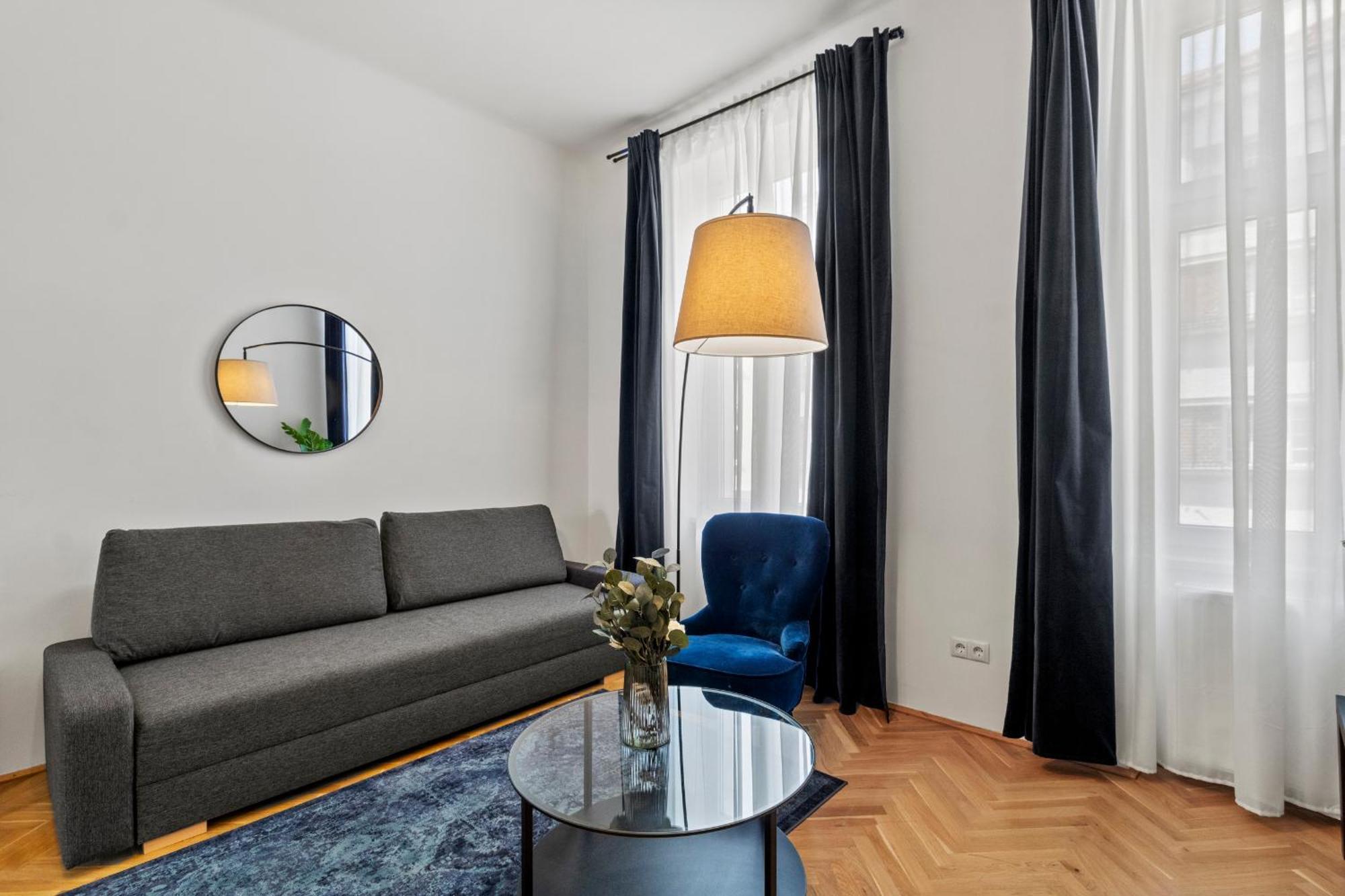 Balcony Apartment, 4 Min To U3 Zipperer Strasse Bécs Kültér fotó
