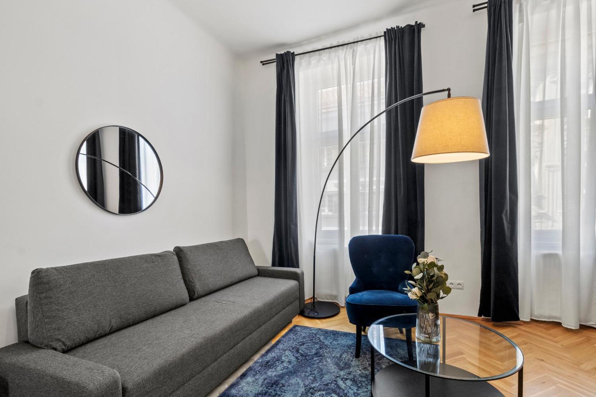 Balcony Apartment, 4 Min To U3 Zipperer Strasse Bécs Kültér fotó