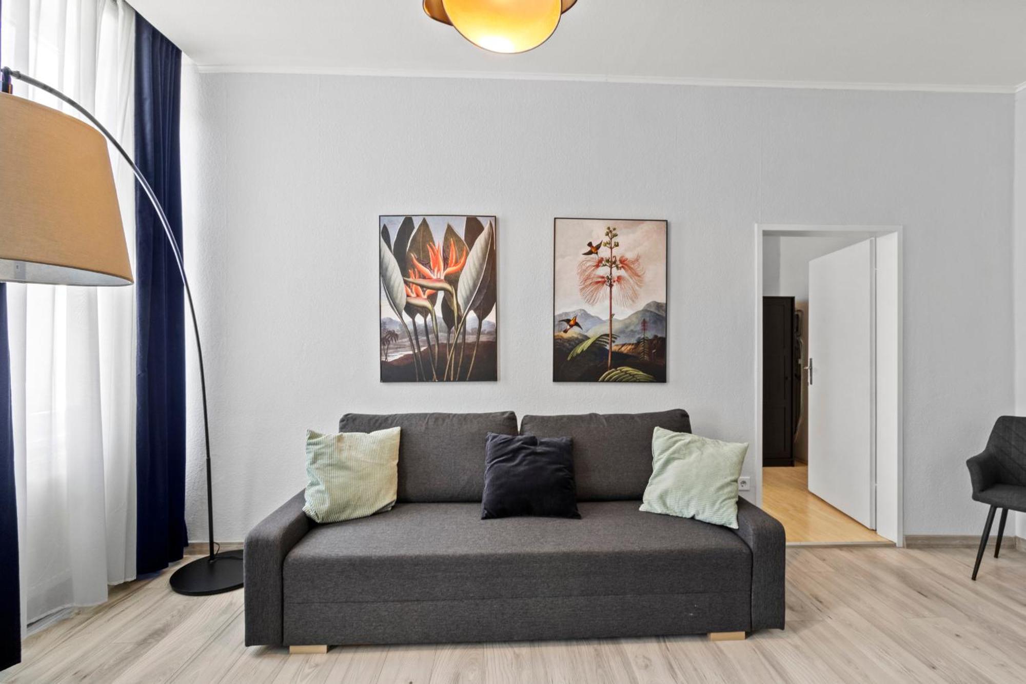 Balcony Apartment, 4 Min To U3 Zipperer Strasse Bécs Kültér fotó