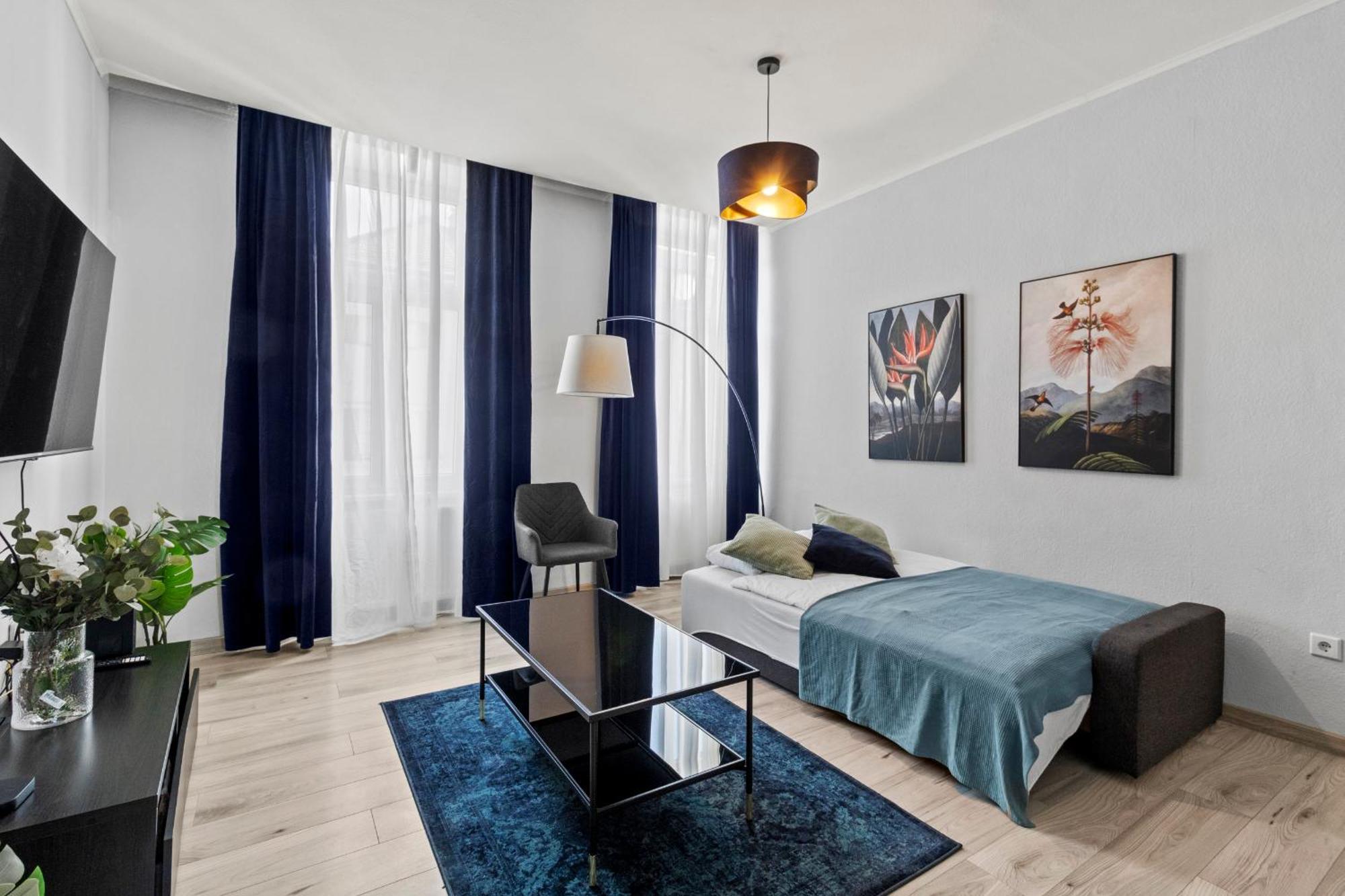 Balcony Apartment, 4 Min To U3 Zipperer Strasse Bécs Kültér fotó