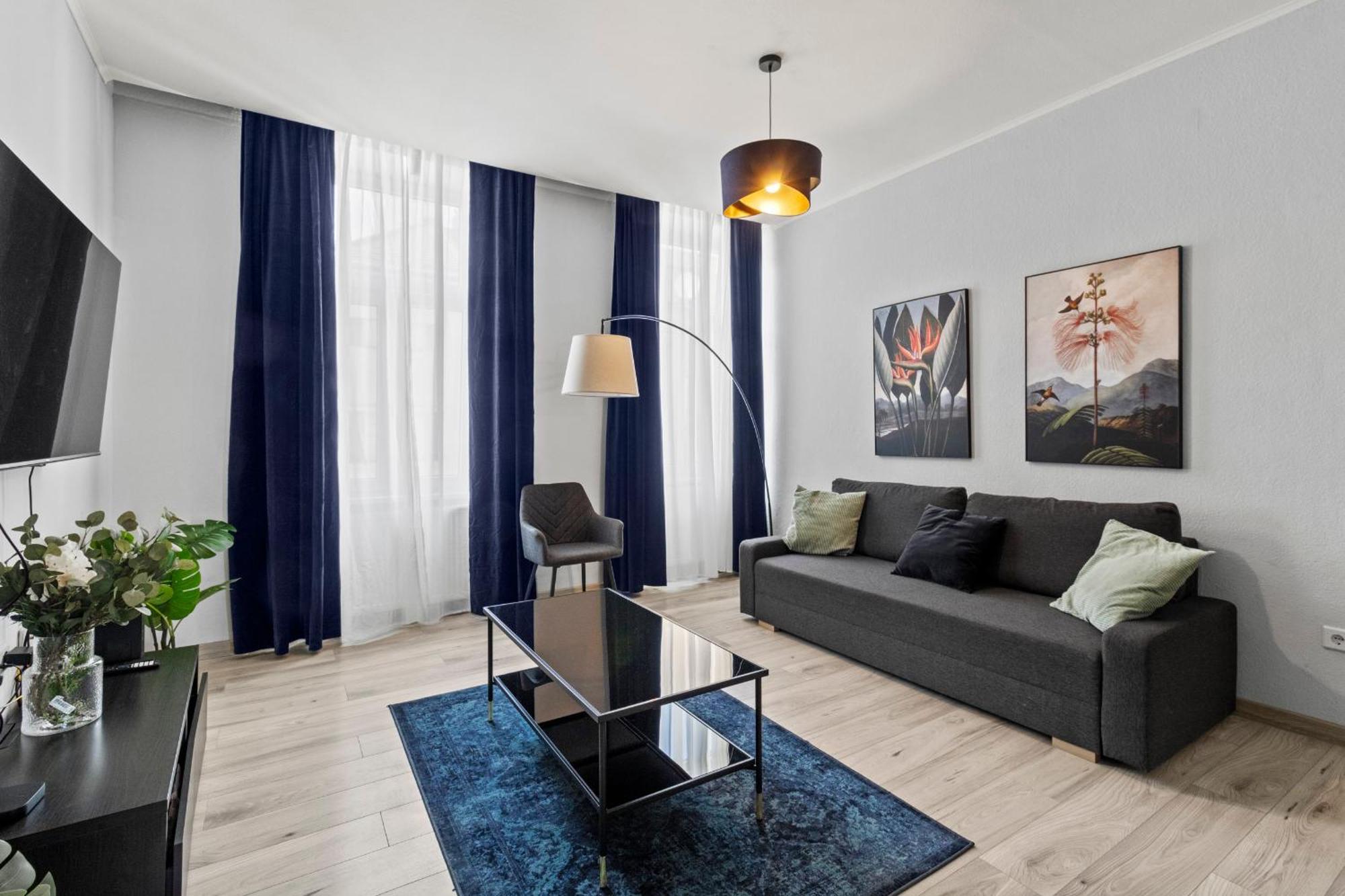 Balcony Apartment, 4 Min To U3 Zipperer Strasse Bécs Kültér fotó